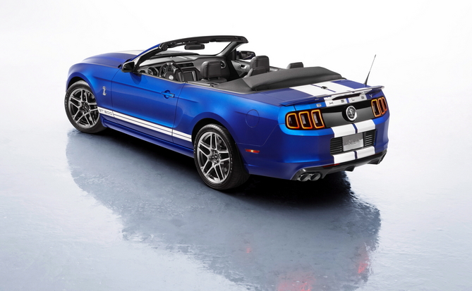 Ford Releases Limited Shelby GT500 Convertible for 20th Anniversary 