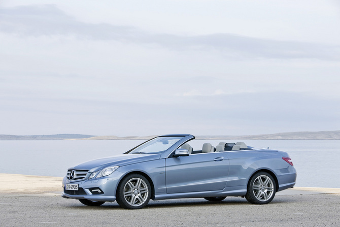 Mercedes-Benz E 200 CGI BlueEFFICIENCY Cabriolet