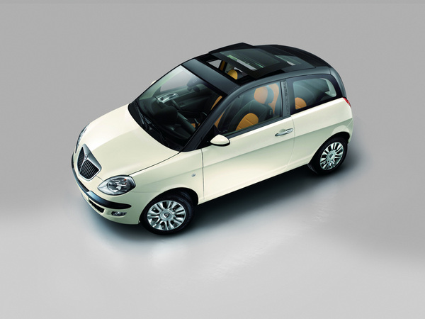 Lancia Ypsilon Sport MomoDesign 1.3 JTD 105cv