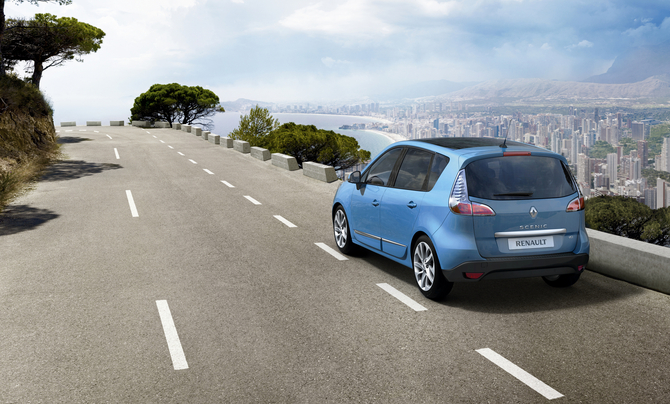 Renault Scenic and Grand Scenic Refreshed and Fuel Economy Improved