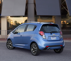 Chevrolet Spark 2LT AT