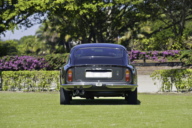 Aston Martin DB6 Vantage