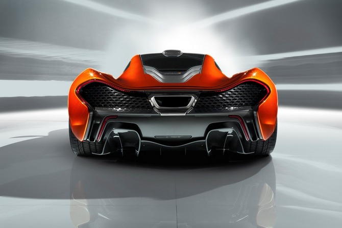 McLaren divulga mais imagens oficiais do P1