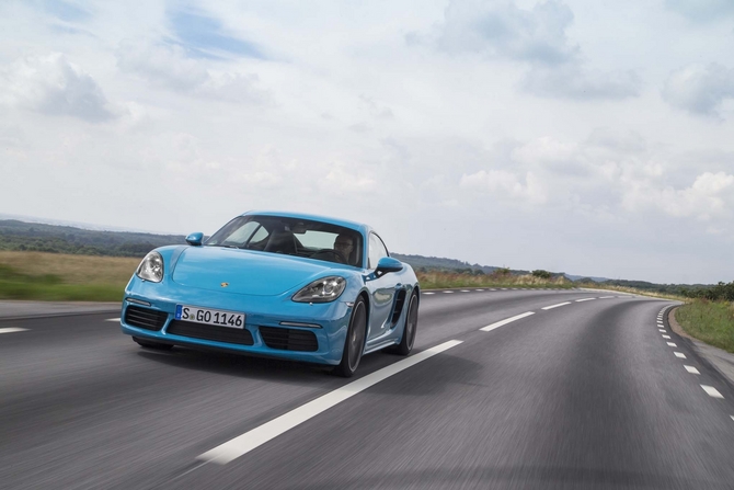 Porsche 718 Cayman S PDK