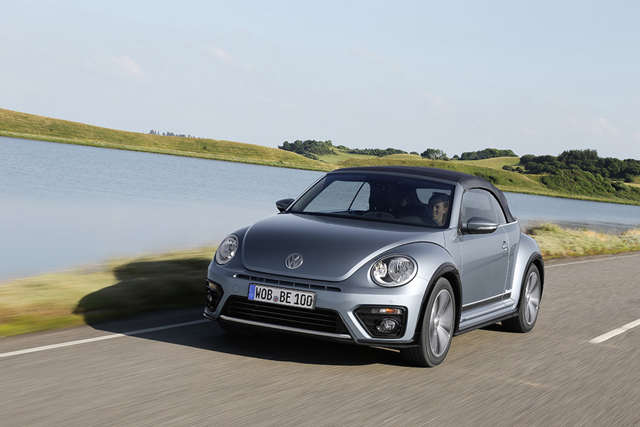 Volkswagen Beetle Cabrio 1.2 TSI DSG Design