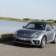 Volkswagen Beetle Cabrio 1.2 TSI DSG Design