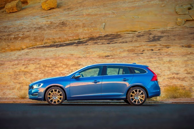 Volvo V60 D2 Kinetic DRIVe Geartronic