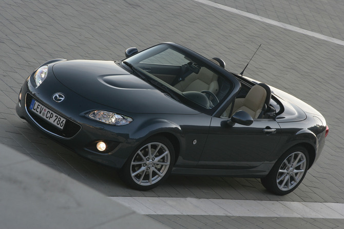 Mazda MX-5 2.0 Roadster Coupé Automatic