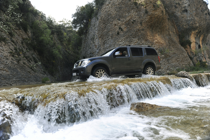 Nissan Pathfinder 2.5 dCi Platinum 7L