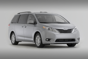 Toyota Sienna XLE FWD