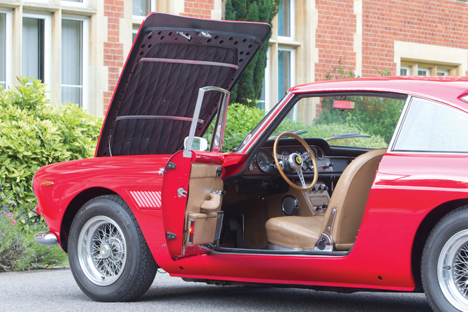 Ferrari 250 GTE 2+2 Series III by Pininfarina