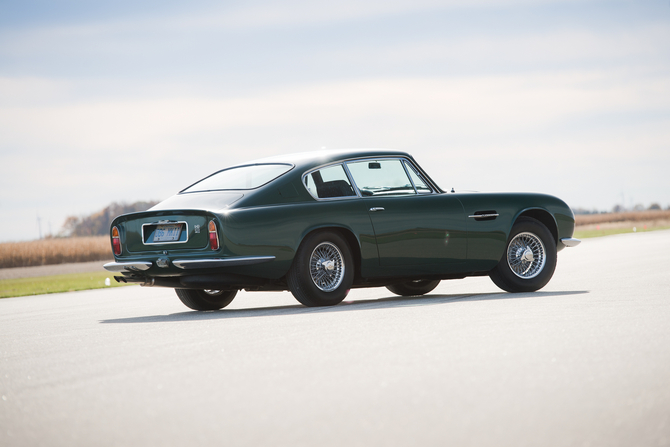 Aston Martin DB6 Vantage Mk II