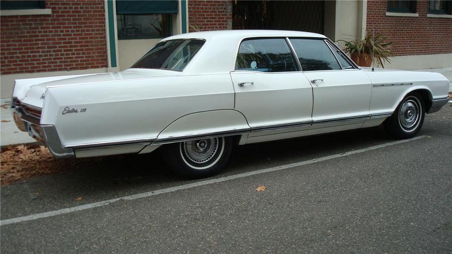 Buick Electra 225