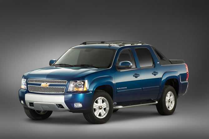 Chevrolet Avalanche LS 2WD