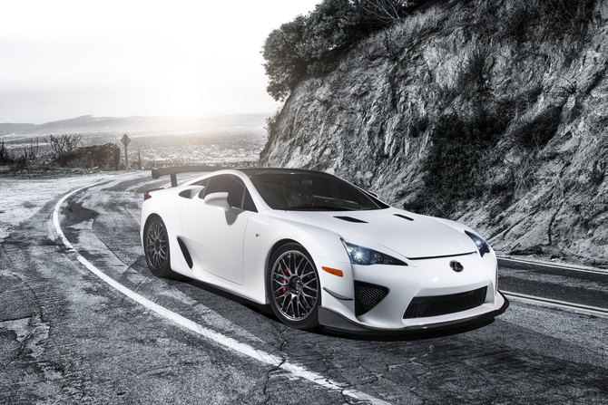 A Lexus refere que o LFA também serviu de inspiração