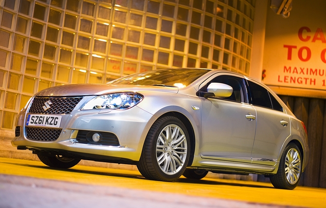 Suzuki Brings Kizashi to UK for 2012