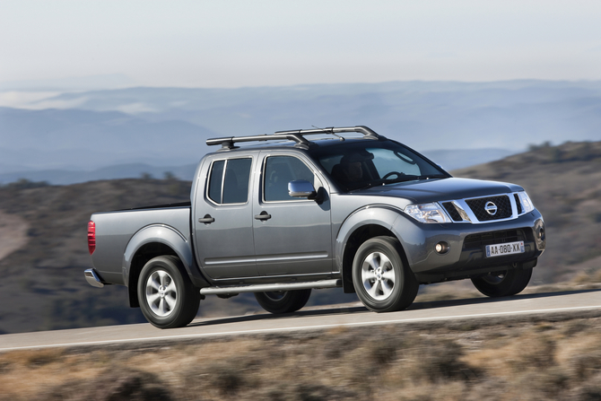 Nissan Navara 2.5 dCi 4x4 3,5T Double Cab XE Comfort