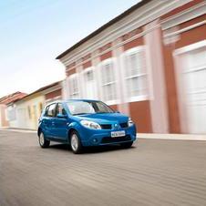 Renault Sandero 1.6 8v Hi-Torque (Alcohol)