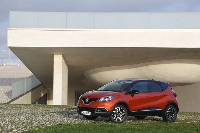 O Captur é o terceiro modelo mais vendido da classe SUV compacta na Europa