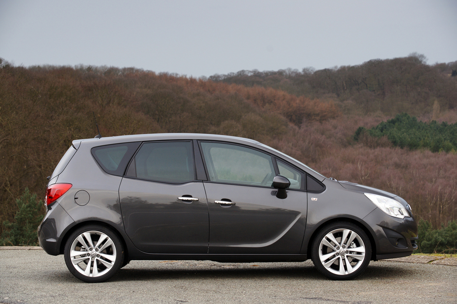 Vauxhall Meriva MPV 1.4 100hp S