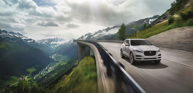 Jaguar F-Pace 3.0L TDV6 AWD Portfolio