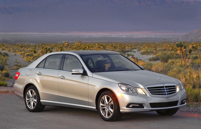 Mercedes-Benz E-Class E350 Sedan (USA)