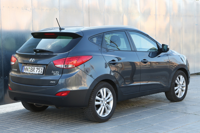 Hyundai ix35 2.0 CRDi VGT 184hp 4x4 Style A/T