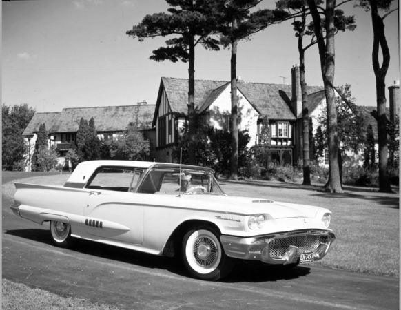 Ford Thunderbird