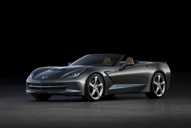 Corvette Stingray Convertible apresentado em Genebra