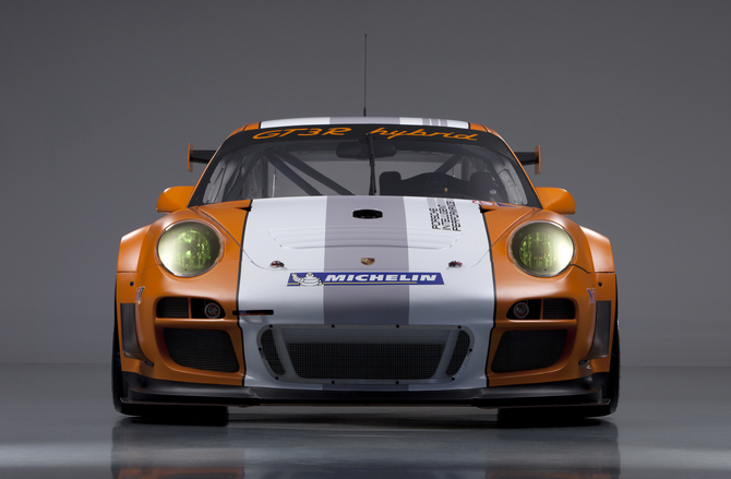 Porsche 911 GT3 R Hybrid