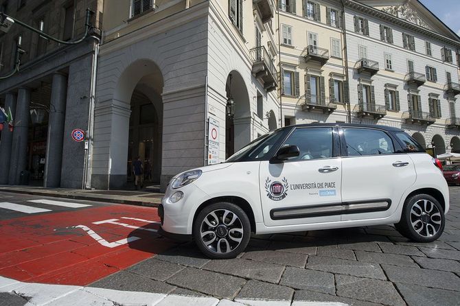 O Fiat 500L estará na base do novo crossover da marca italiana e do novo Jeep