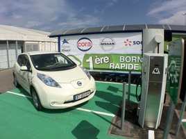 Des bornes de recharge rapide gratuites pour les véhicules électriques qui feront office de «stations services»