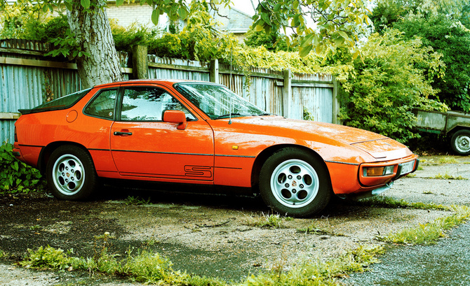 Porsche 924S