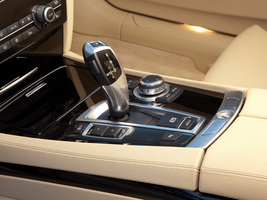 Alpina BMW B7 BITURBO Saloon SWITCH-TRONIC 4WD