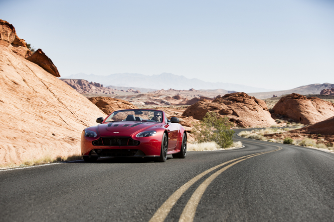 Aston Martin V12 Vantage S Roadster