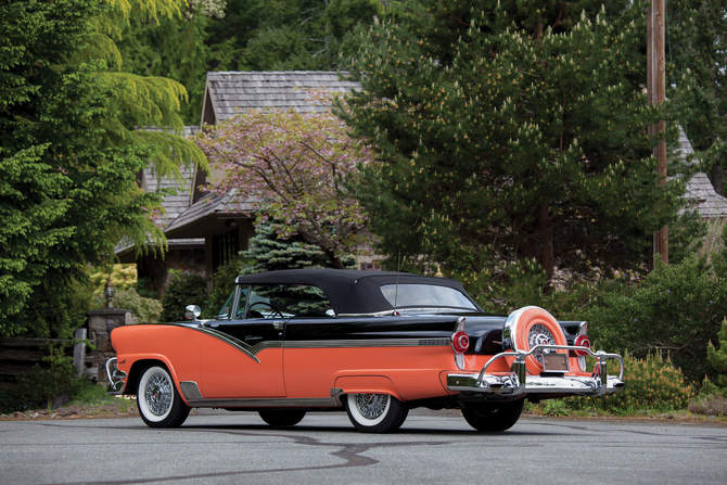 Ford Fairlane Sunliner Convertible