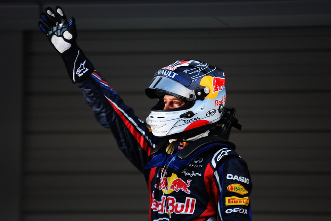 Vettel world champion in Button win