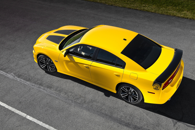 SRT Charger SRT8 Super Bee