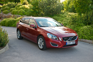 Volvo V60 D2 Summum Powershift