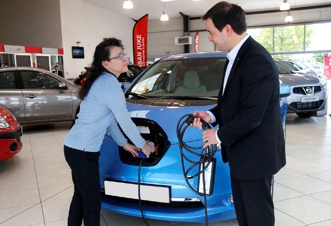 Nissan lançou o Leaf na Europa em março de 2011