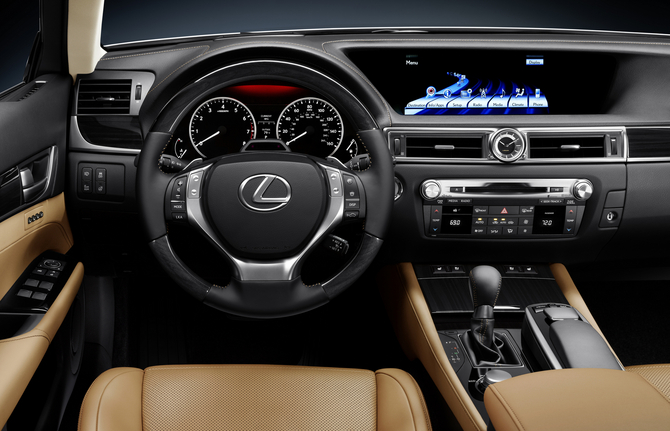 New Lexus GS Shows Off New Styling