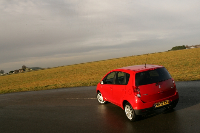 Mitsubishi Colt 1.1 MPI CZ1