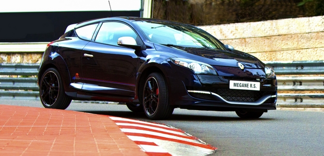 Renault Megane RS Red Bull RB8