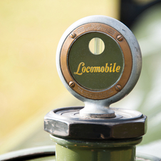 Locomobile 48