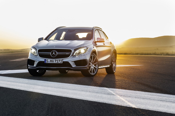 Mercedes-Benz GLA 45 AMG 4MATIC 7G-DCT