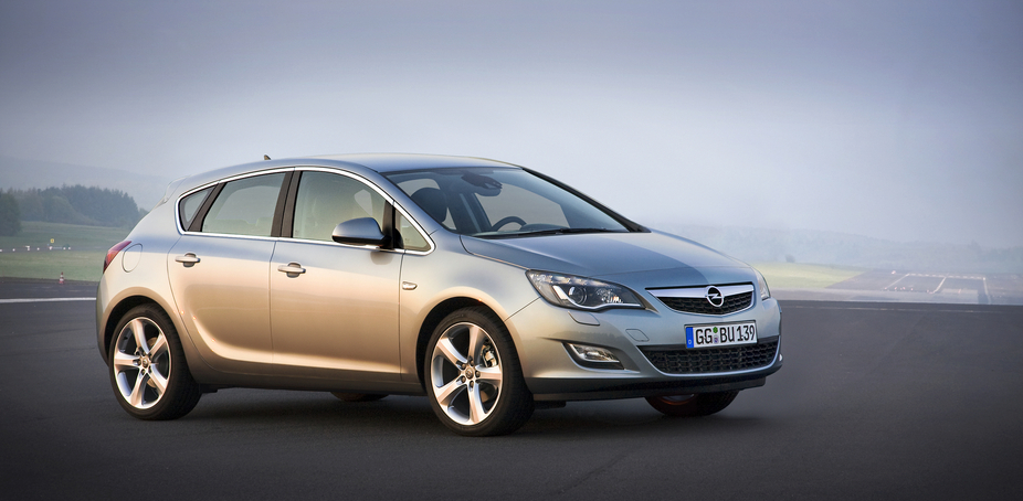 Opel Astra Gen.4