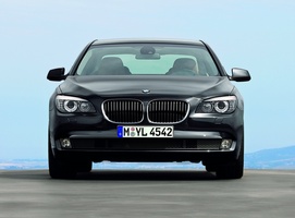 BMW 740d (F01)