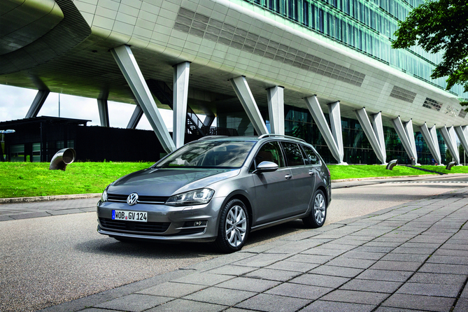 Volkswagen Golf foi o modelo mais vendido em outubro