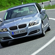 BMW 320d LifeStyle Auto (E90) LCI