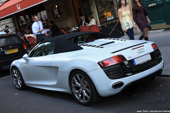 Audi R8